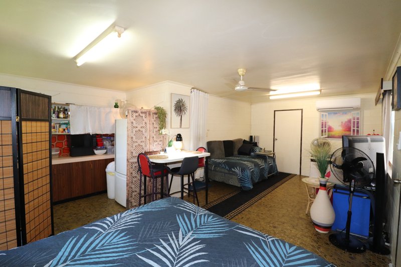 Photo - 1 & 2/3 Conley Street, Ayr QLD 4807 - Image 4