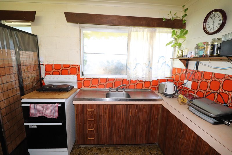 Photo - 1 & 2/3 Conley Street, Ayr QLD 4807 - Image 5