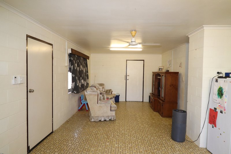 Photo - 1 & 2/3 Conley Street, Ayr QLD 4807 - Image 14