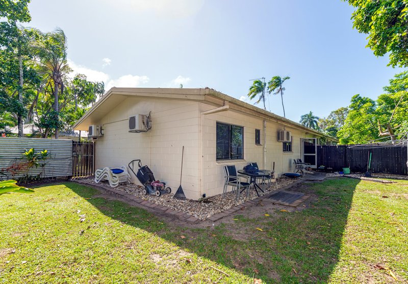 Photo - 1 & 2/3 Coral Drive, Port Douglas QLD 4877 - Image 7