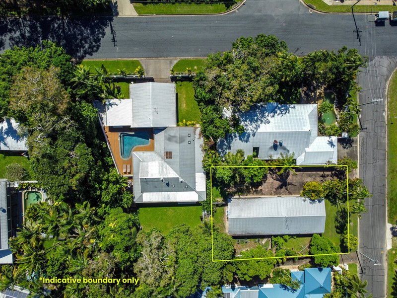 Photo - 1 & 2/3 Coral Drive, Port Douglas QLD 4877 - Image 11