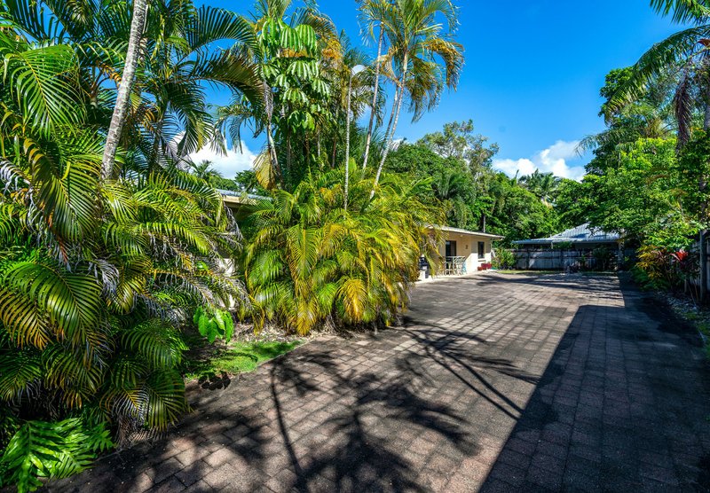 Photo - 1 & 2/3 Coral Drive, Port Douglas QLD 4877 - Image 12