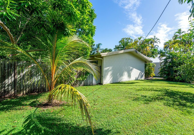 Photo - 1 & 2/3 Coral Drive, Port Douglas QLD 4877 - Image 21