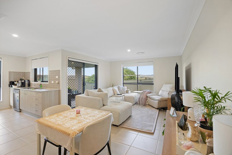Photo - 1 & 2/30 Corymbia Circuit, Heddon Greta NSW 2321 - Image 3
