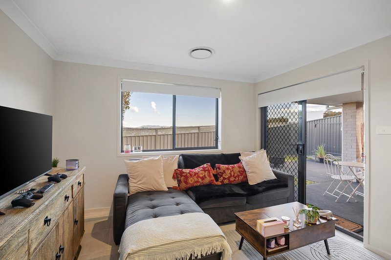 Photo - 1 & 2/30 Corymbia Circuit, Heddon Greta NSW 2321 - Image 13