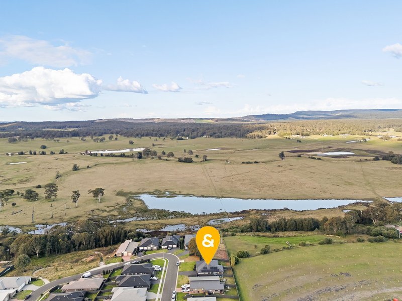 Photo - 1 & 2/30 Corymbia Circuit, Heddon Greta NSW 2321 - Image 19