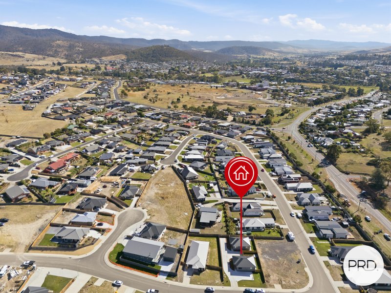 Photo - 1 & 2/4 Buddon Road, New Norfolk TAS 7140 - Image 3