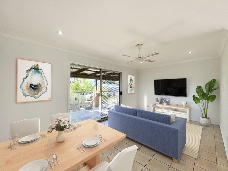 Photo - 1 & 2/4 Davidson Street, Anna Bay NSW 2316 - Image 3