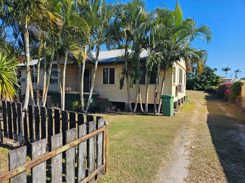 Photo - 1-2/47 Wickham Street, Ayr QLD 4807 - Image 2