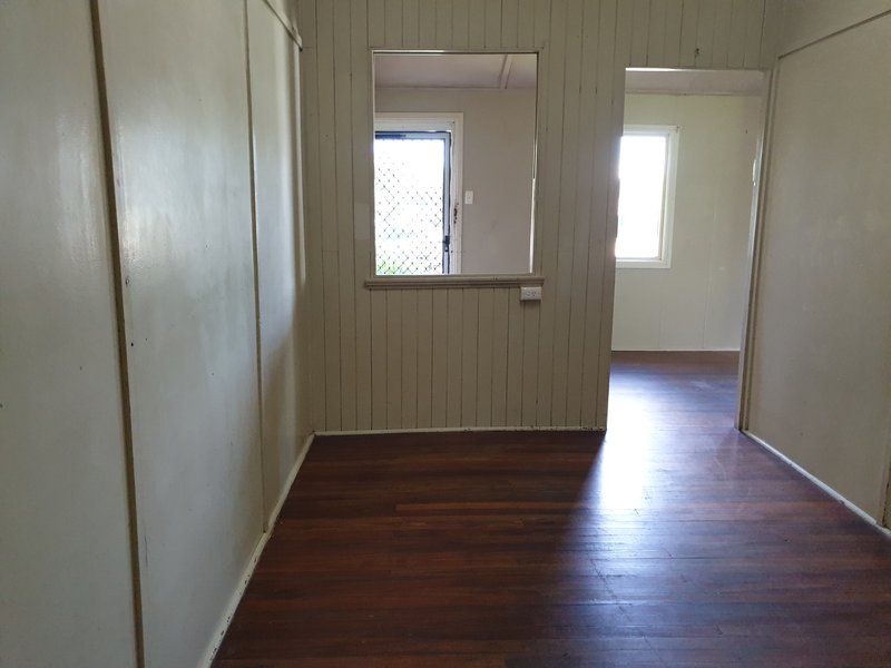 Photo - 1-2/47 Wickham Street, Ayr QLD 4807 - Image 5