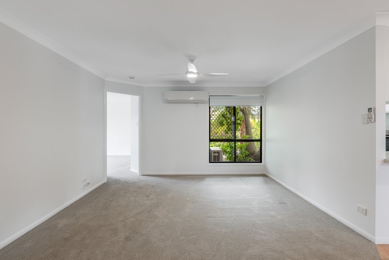 Photo - 1 & 2/472 Stenner Street, Darling Heights QLD 4350 - Image 3