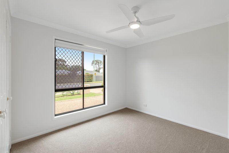 Photo - 1 & 2/472 Stenner Street, Darling Heights QLD 4350 - Image 9