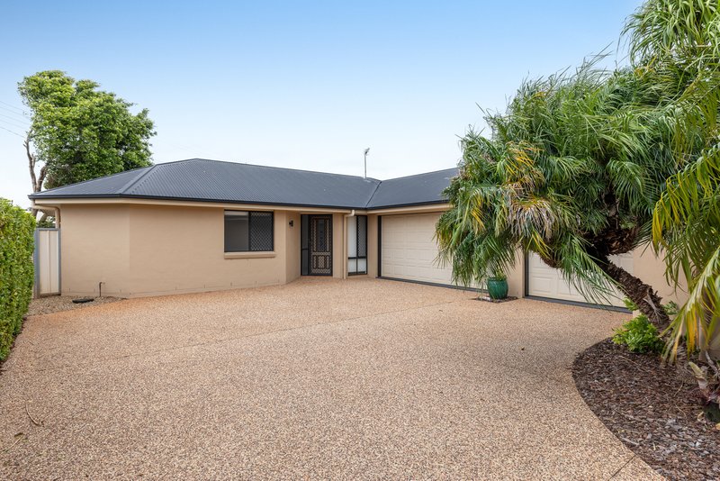 Photo - 1 & 2/472 Stenner Street, Darling Heights QLD 4350 - Image 11