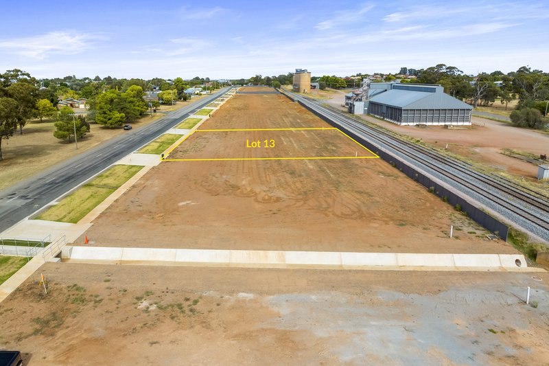 Photo - 1-25 Wade Street, Coolamon NSW 2701 - Image 24