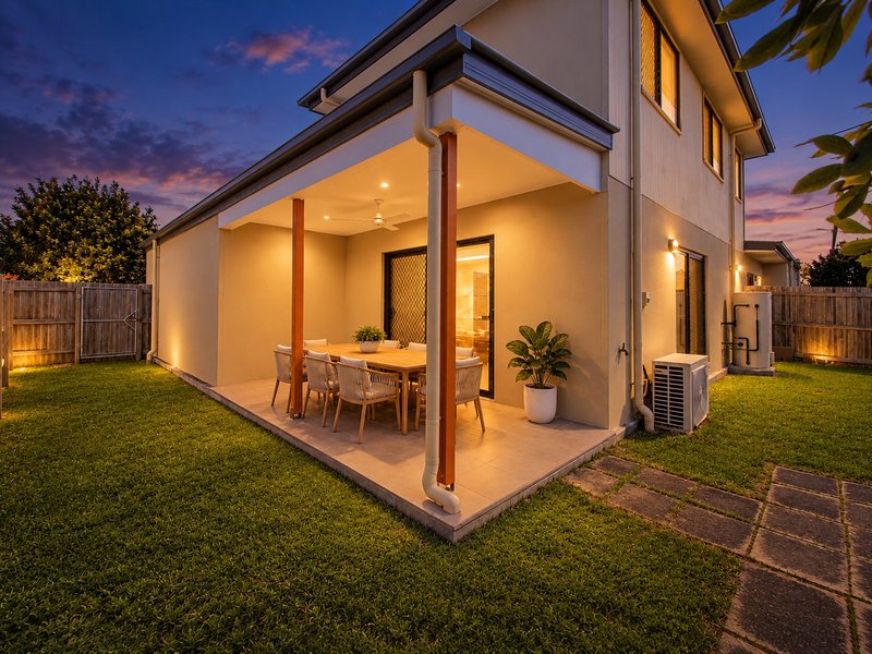 Photo - 1 & 2/51 South Quarter Drive, Loganlea QLD 4131 - Image 29