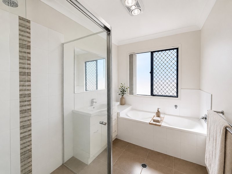 Photo - 1 & 2/51 South Quarter Drive, Loganlea QLD 4131 - Image 33