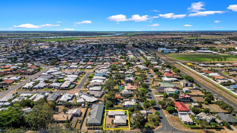 Photo - 1 & 2/51 Telegraph Road, Bundaberg East QLD 4670 - Image 2