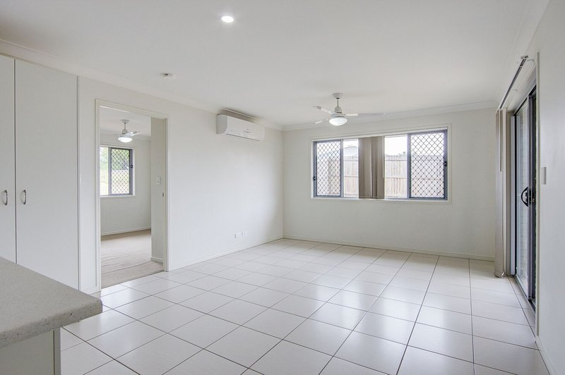 Photo - 1-2/52 Conifer Avenue, Brassall QLD 4305 - Image 5