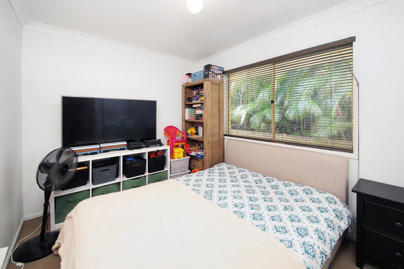 Photo - 1 & 2/55 Ishmael Road, Camira QLD 4300 - Image 4