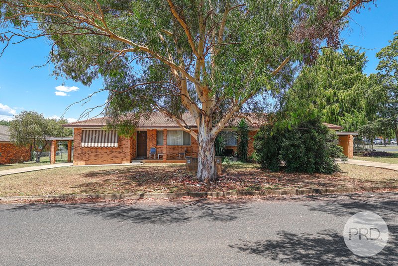 1 & 2/56 Petra Avenue, Tamworth NSW 2340