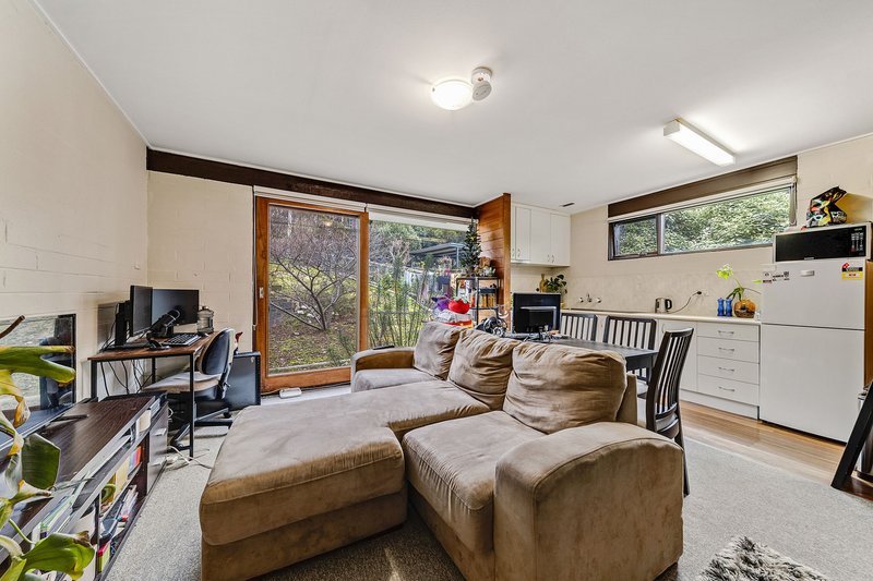 Photo - 1 & 2/58 Greenvale Street, Fisher ACT 2611 - Image 3