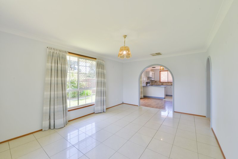 Photo - 1 & 2/6 Belah Close, Tamworth NSW 2340 - Image 5