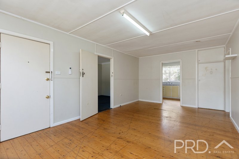 Photo - 1-2/7 Macquarie Street, Tumut NSW 2720 - Image 15