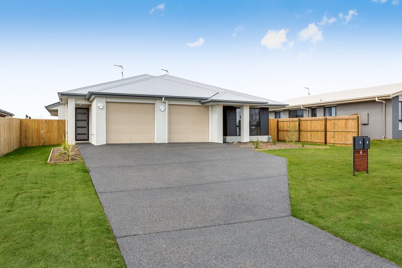 Photo - 1 & 2/7 Myrtleford Crescent, Cambooya QLD 4358 - Image 7