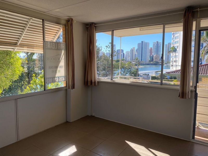 Photo - 1 27 Watson Esplanade, Surfers Paradise QLD 4217 - Image 3