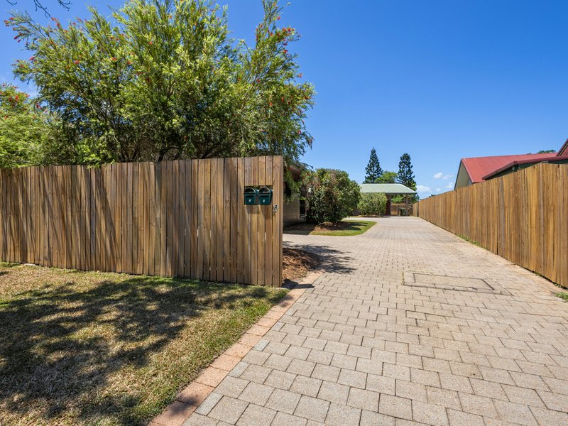 Photo - 1 & 2/8 Kangaroo Street, Bentley Park QLD 4869 - Image 2