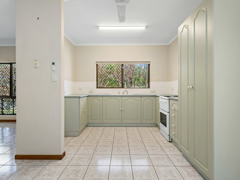 Photo - 1 & 2/8 Kangaroo Street, Bentley Park QLD 4869 - Image 4