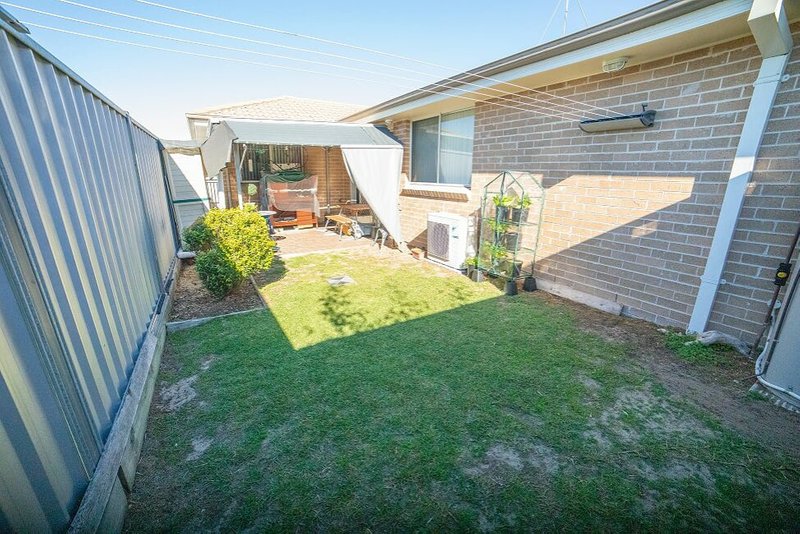 Photo - 1-2/8a Third Street, Cessnock NSW 2325 - Image 4