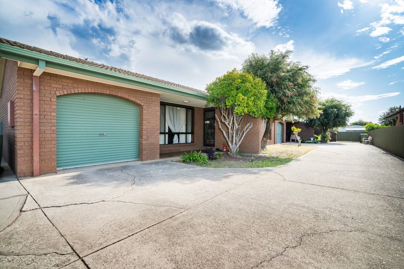 1 & 2/9 Brent Court, Lavington NSW 2641