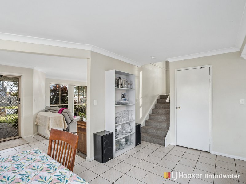 Photo - 1 & 2/9 Teal Avenue, Paradise Point QLD 4216 - Image 6