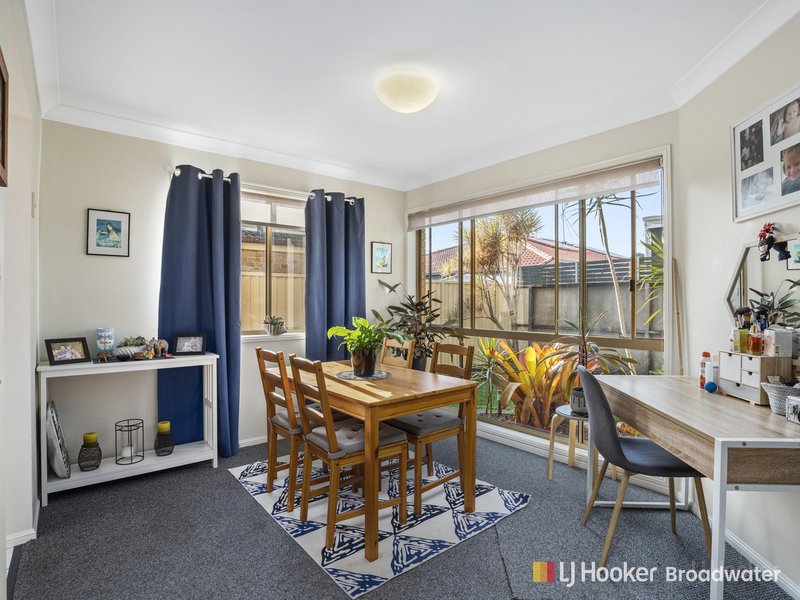 Photo - 1 & 2/9 Teal Avenue, Paradise Point QLD 4216 - Image 19