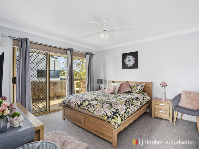 Photo - 1 & 2/9 Teal Avenue, Paradise Point QLD 4216 - Image 22