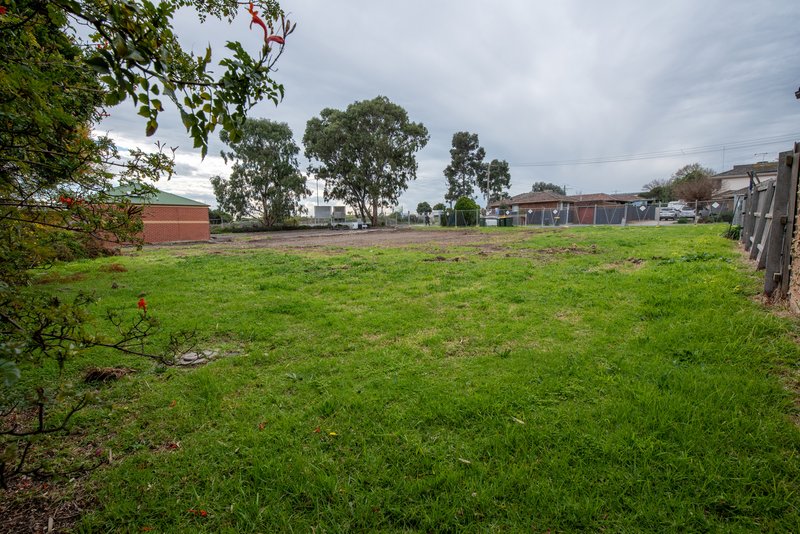 Photo - 1, 3 & 5 Allan Avenue, South Morang VIC 3752 - Image 5