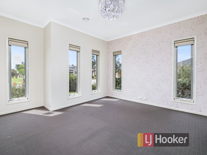 Photo - 1-3 Nobel Drive, Cranbourne West VIC 3977 - Image 7