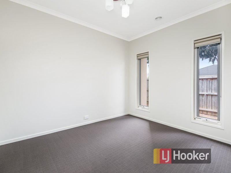 Photo - 1-3 Nobel Drive, Cranbourne West VIC 3977 - Image 10