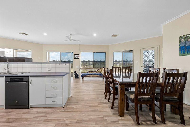Photo - 1-3 Watts Road, Murray Bridge SA 5253 - Image 6