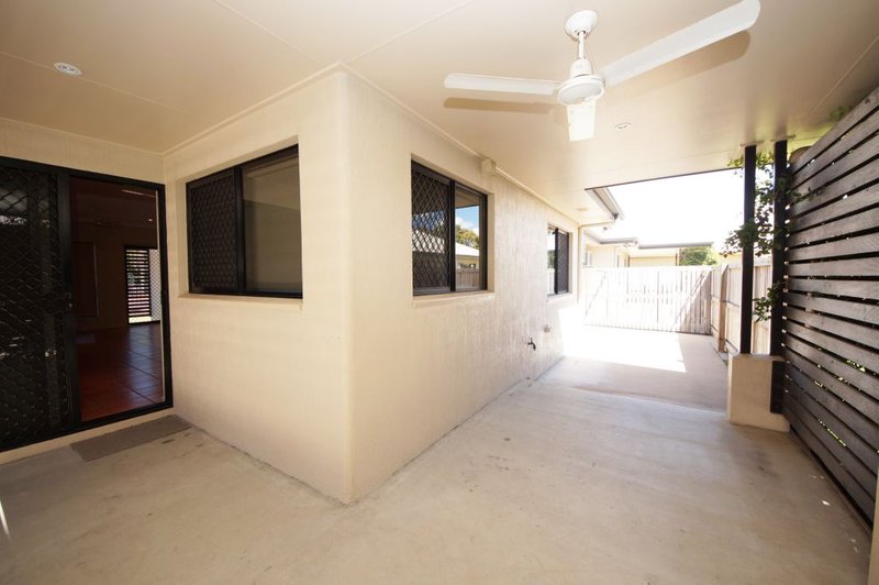 Photo - 1-3/117 Wilmington Street, Ayr QLD 4807 - Image 4