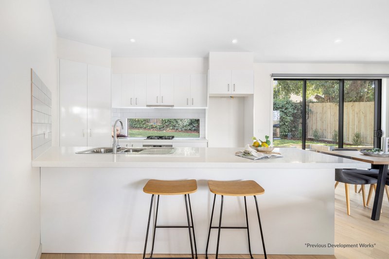 Photo - 1-3/13 Vivienne Avenue, Boronia VIC 3155 - Image 5