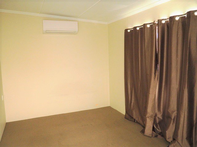 Photo - 1-3/147 Trainor Street, Mount Isa QLD 4825 - Image 6