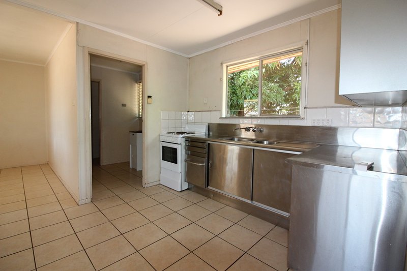 Photo - 1-3/26 Alice Street, Mount Isa QLD 4825 - Image 21