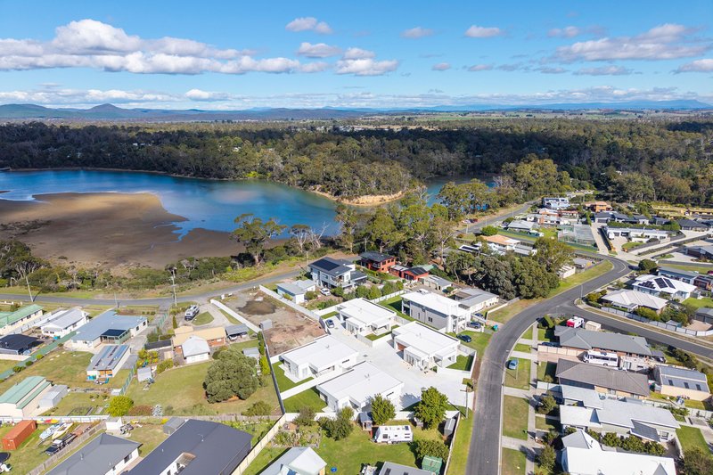 Photo - 1 & 3/3 Griffiths Street, Port Sorell TAS 7307 - Image 31