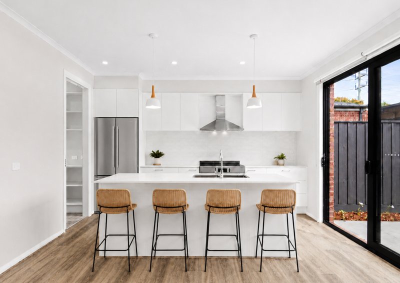 Photo - 1-3/3 Mccurdy Road, Herne Hill VIC 3218 - Image 3