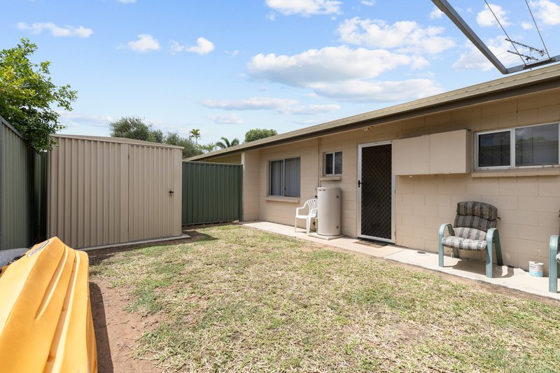 Photo - 1-3/38 Baker Street, Emerald QLD 4720 - Image 11