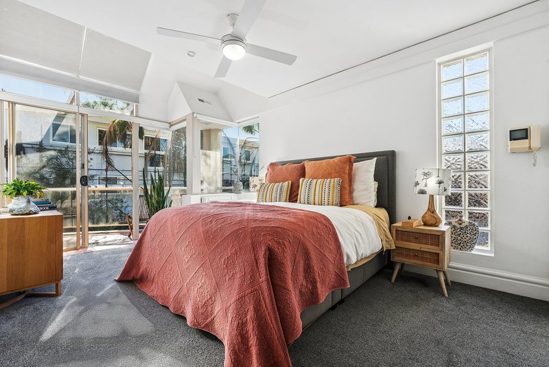 Photo - 1-3/8 Pine Street, Manly NSW 2095 - Image 10