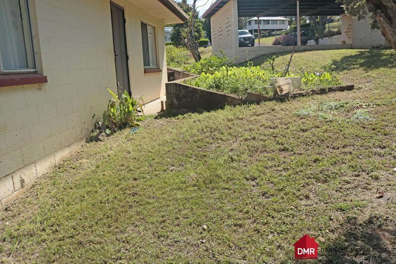 Photo - 1-3/98 Lyons Street, Mundubbera QLD 4626 - Image 20