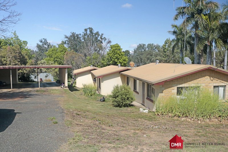 Photo - 1-3/98 Lyons Street, Mundubbera QLD 4626 - Image 23